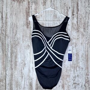 Longitude One Piece Swimsuit In Black/White Size 22W Womens